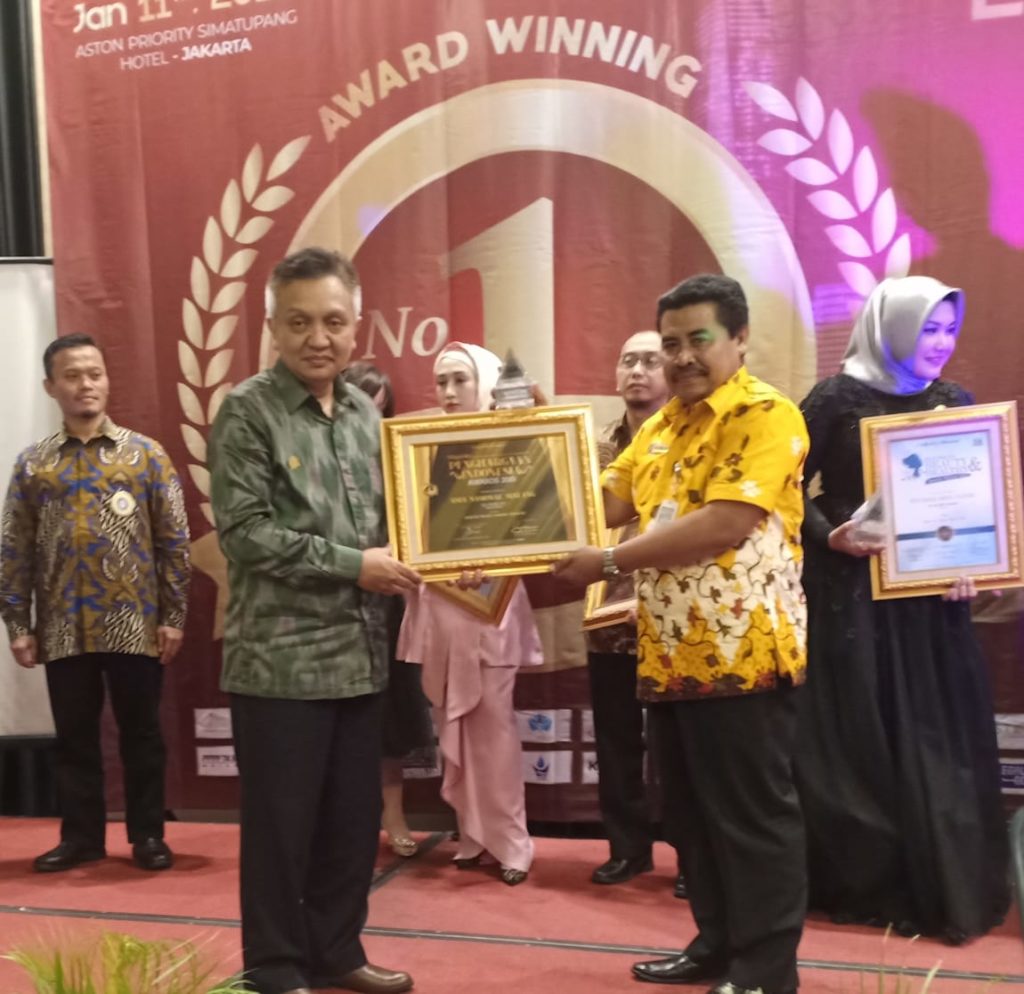 SMANAS Menyabet Predikat Sekolah Terbaik Lagi 1